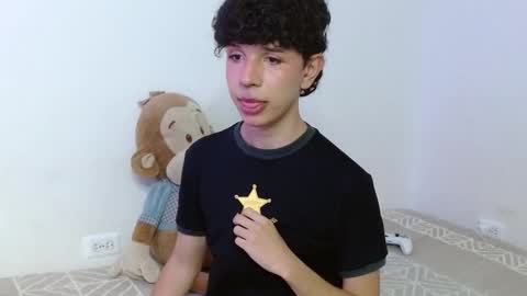 Cuddly online show from January 13, 6:40 am