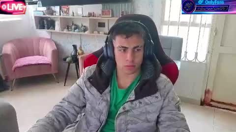    online show from August 9, 4:13 pm