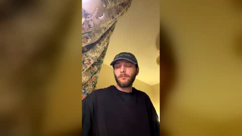 cumsmokeup online show from April 18, 9:25 pm