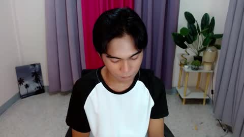 Xyrien online show from April 7, 7:19 am