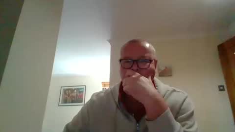 curiousax77 online show from March 11, 12:39 pm