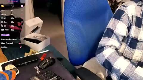 curiousgenie online show from April 18, 12:01 am