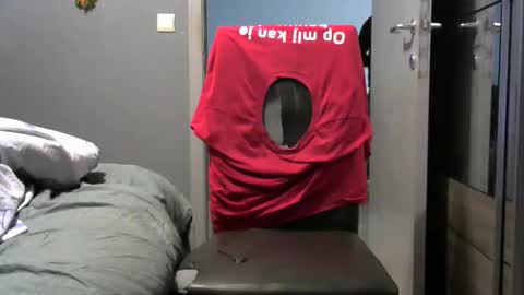 curlyfurly online show from December 22, 3:25 am