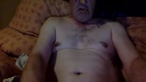 curvelover1977 online show from October 20, 2:15 am