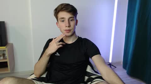 Im Brian online show from November 15, 3:58 pm