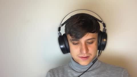 cute nai online show from January 7, 7:08 pm