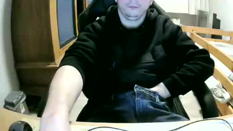 Cuteboy090 online show from February 21, 11:11 am