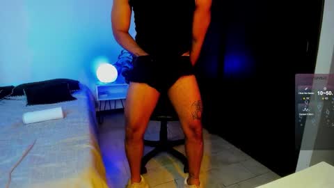 Mauricio online show from December 2, 8:45 pm