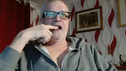 Brian ... online show from March 9, 9:03 pm