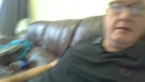 Snapshot of daddyhere4uall6 chatting on October 19, 8:28 am daddyhere4uall6 online show from October 19, 8:28 am