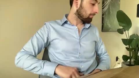 dailybully online show from May 18, 6:19 am