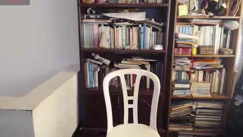 JamesDali online show from February 26, 6:42 pm