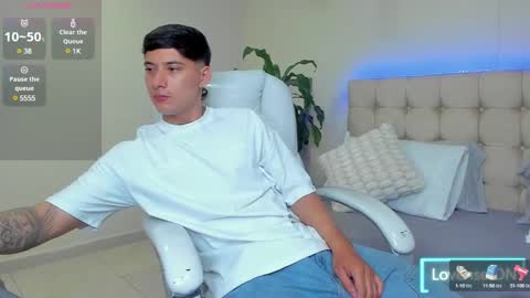 DAMIAN online show from February 2, 12:57 pm