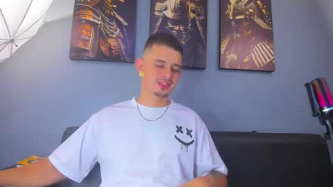 Damian Oliver online show from February 20, 6:26 am