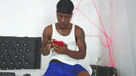 damian_hart_24cm online show from April 10, 12:34 pm