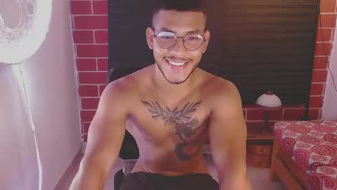 instagram damiannreed. online show from January 18, 4:41 am