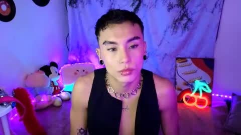 damon_clark_ online show from February 16, 7:16 pm