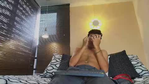 Damon  Salvatore online show from February 21, 8:10 pm