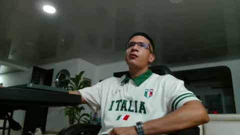 damyan_2003 online show from April 3, 3:58 am