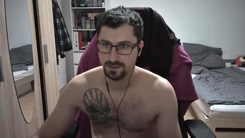 King Dan online show from December 5, 9:11 pm