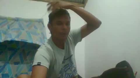 danhot25 online show from December 3, 3:23 am