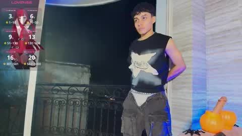 Snapshot of dani_rivass_ chatting on October 22, 3:32 am Daniel online show from October 22, 3:32 am