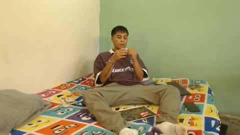 danielitopapii online show from December 19, 5:10 pm