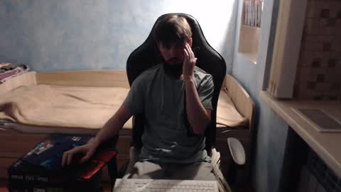 Danny online show from December 9, 12:23 am