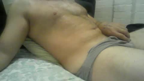 Snapshot of danroof2023 chatting on October 31, 10:40 am danroof2023 online show from October 31, 10:40 am