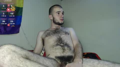 dante_bear online show from February 20, 11:43 pm