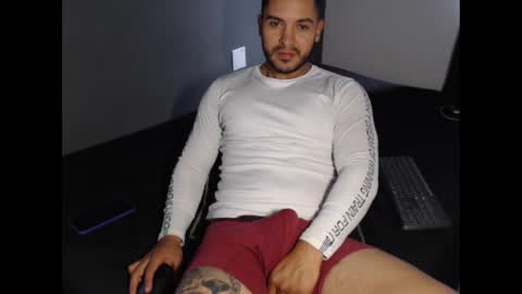 dantebrown1 online show from September 30, 2:53 pm