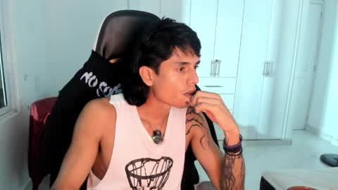 X Dante7373574 online show from April 10, 11:45 pm