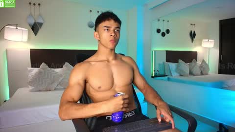 Dante online show from December 16, 5:43 pm