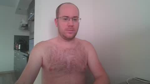 Snapshot of danzel87 chatting on January 2, 9:00 am Danny online show from January 2, 9:00 am