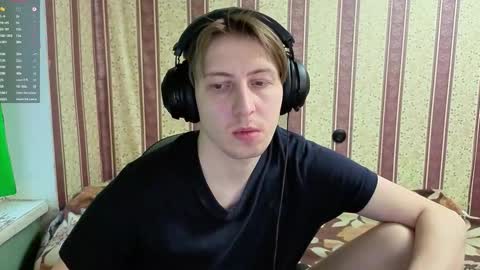 darienlarge online show from December 17, 10:33 am