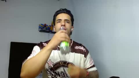 Darius Phoenix  online show from January 15, 9:28 pm