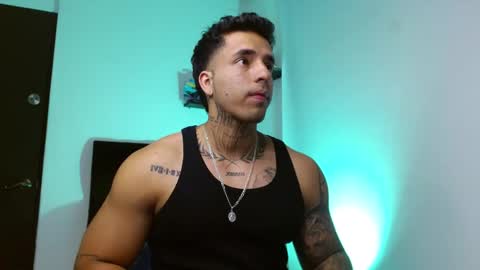 Darius Phoenix  online show from February 18, 8:28 pm