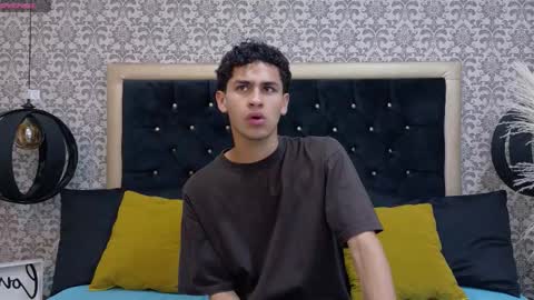 dark_sultan online show from March 6, 8:06 pm