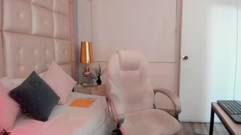 dark_sun333 online show from December 15, 3:03 am