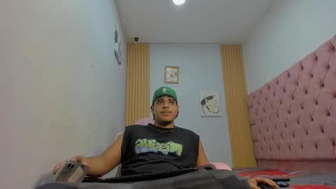 darkalphax01 online show from December 19, 2:30 am