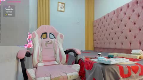 darkknightx01 online show from January 15, 7:23 am