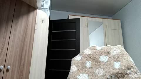 darkmanwnw online show from April 7, 12:49 pm