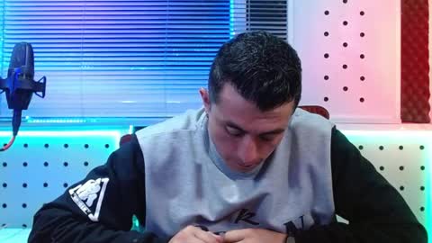 DARKO0717 online show from April 20, 7:05 pm