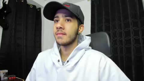 dash lowell   online show from March 6, 11:03 am