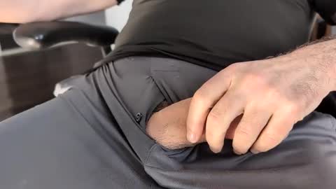 databass online show from December 7, 3:52 pm