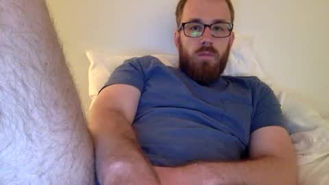 Snapshot of dav_luv4u chatting on September 20, 2:00 am dav_luv4u online show from September 20, 2:00 am