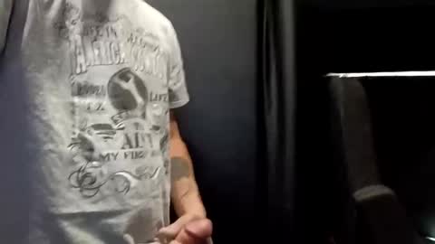 davedowning042075 online show from February 3, 7:00 pm