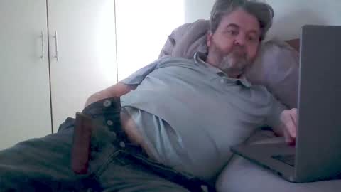 Dave notts online show from December 10, 10:38 am