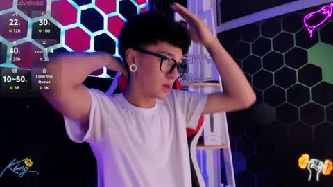 David online show from April 18, 1:34 pm