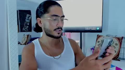 Hey im David that loves to explore and speak their fantasies. Very open talktative and nice. Feel free to chat with me online show from February 25, 1:50 am